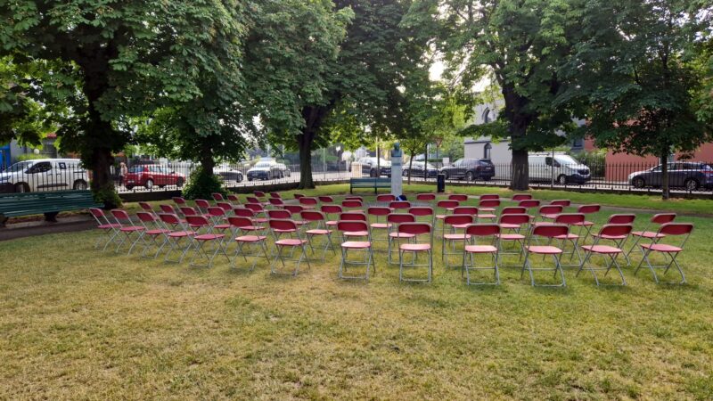 Folding Chair Burgundy - Rent High-Quality & Lightweight Seating - Image 3