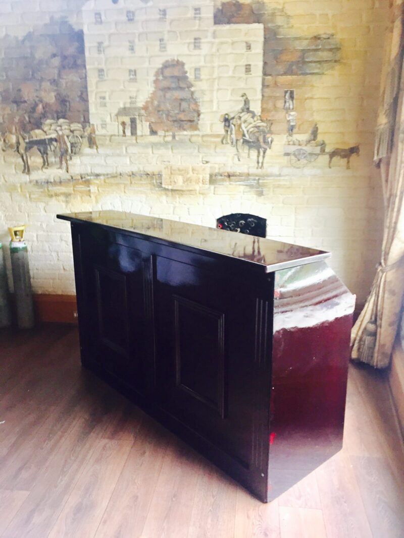 Mahogany Bar Counter 6' Long (183cm W / 61cm D / 110cm H) - Image 2