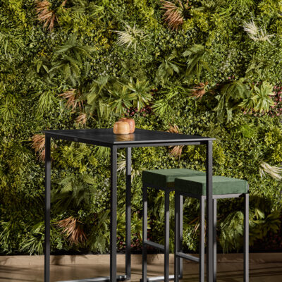 Kube High Bar Table with Kube Stool with Emerald Green Pad